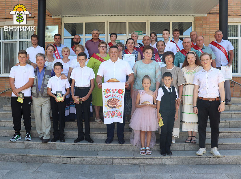 Spetsialisty-VNIIMK---peredoviki--ZHatvy-2023---1-