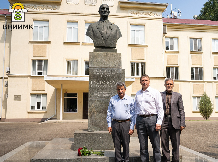 ВНИИМК-посетила-делегация-из-Ирана-(8)