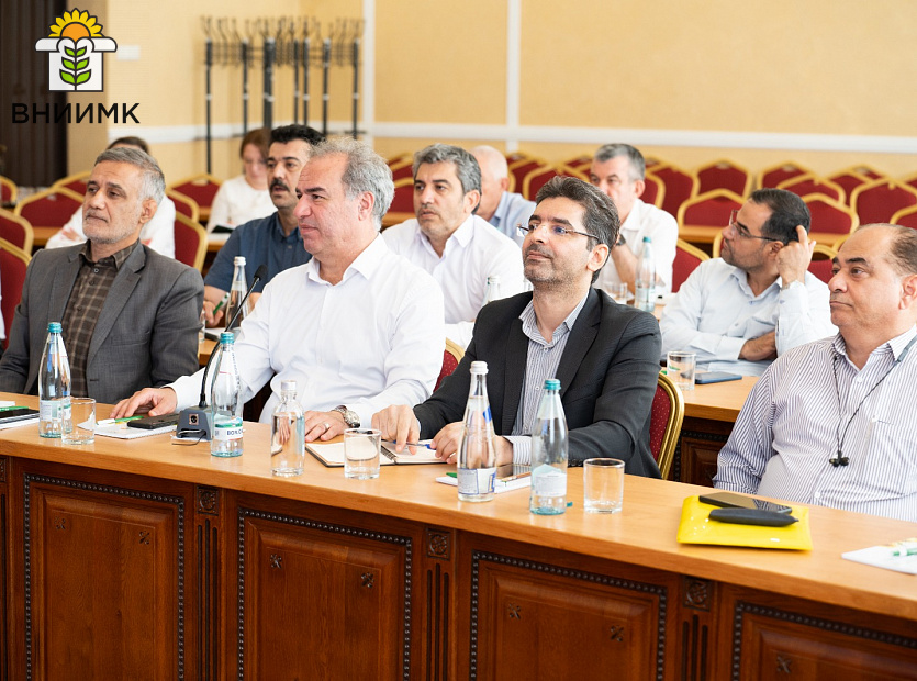 ВНИИМК-посетила-делегация-из-Ирана-(12)