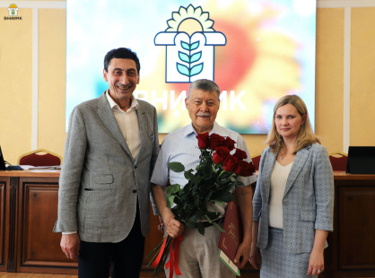 Поздравляем Николая Ивановича Бочкарева с днем рождения!