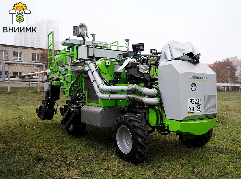 Seyalka-tochnogo-vyseva-popolnila-tekhnicheskuyu-bazu-selektsionno-semenovodcheskogo-tsentra-VNIIMK