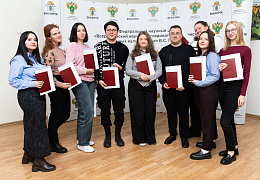 Поздравляем выпускников аспирантуры!