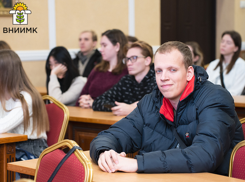 ВНИИМК-посетили-студенты-из-Кубанского-государственного-аграрного-университета14