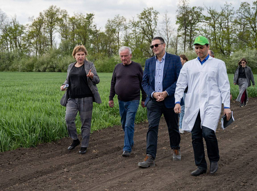 Участники-ЮНАТ-делятся-опытом-2