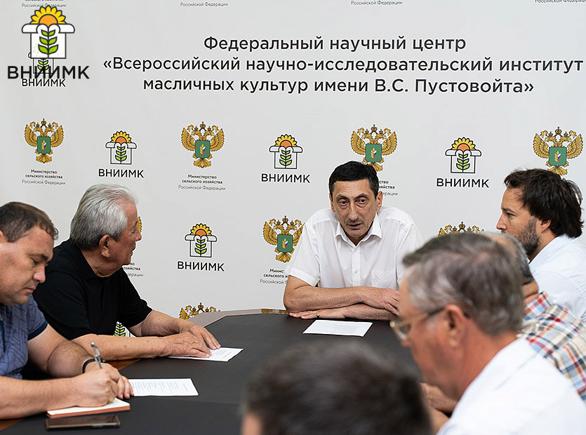 ВНИИМК-посетила-делегация-из-Узбекистана-2