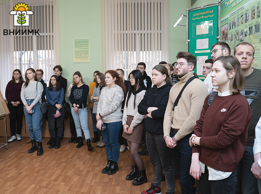 ВНИИМК-посетили-студенты-из-Кубанского-государственного-аграрного-университета5