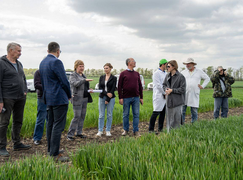 Участники-ЮНАТ-делятся-опытом-6