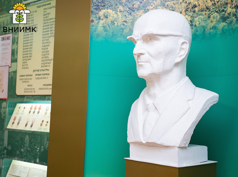 ВНИИМК-посетили-студенты-из-Кубанского-государственного-аграрного-университета3