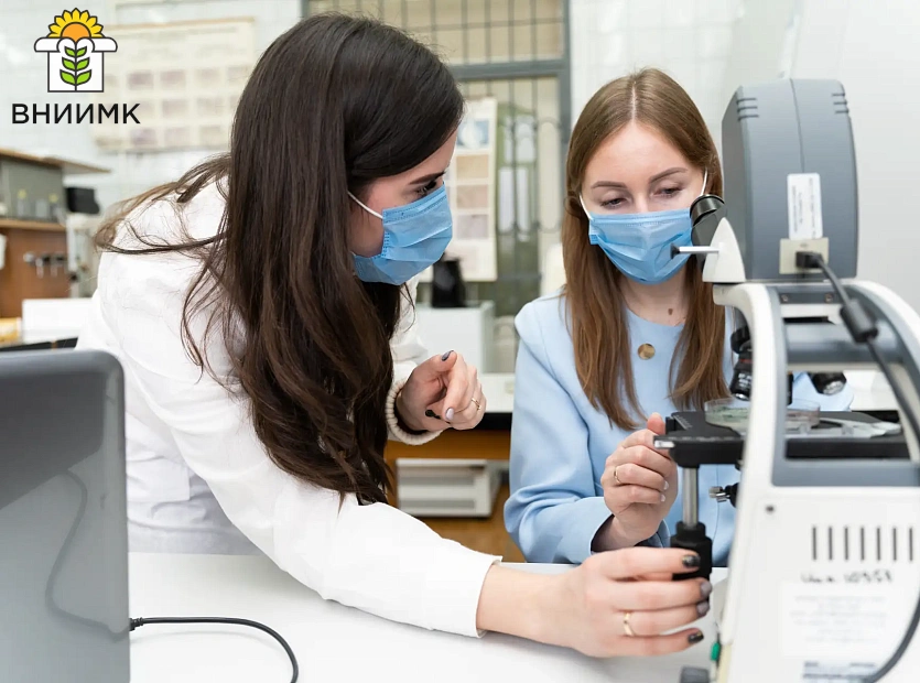 Startoval-priem-zayavok-dlya-uchastiya-v-SHkole-molodykh-uchenykh